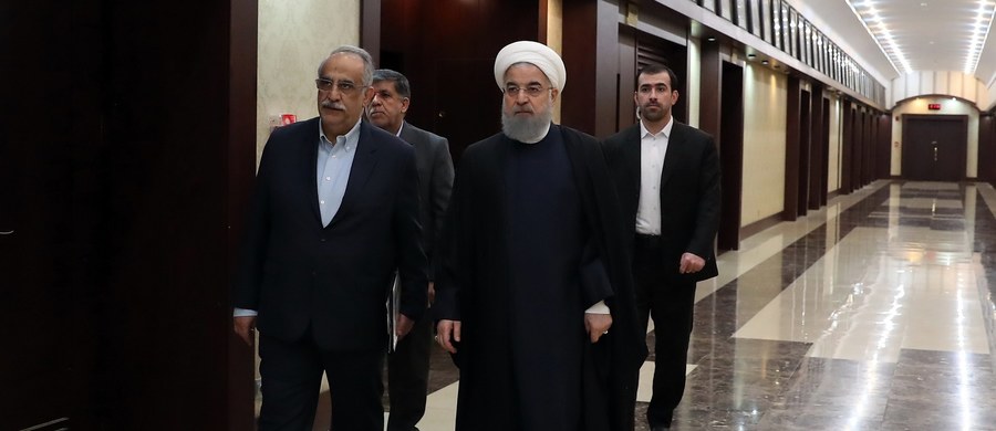 Prezydent Iranu Hasan Rowhani, uznawany za pragmatyka i reformatora, powiedział w poniedziałek, że uczestnikom protestów, które przetoczyły się ostatnio przez kraj, chodziło o coś więcej niż warunki bytowe, a ludzie domagają się też "większych swobód obywatelskich".