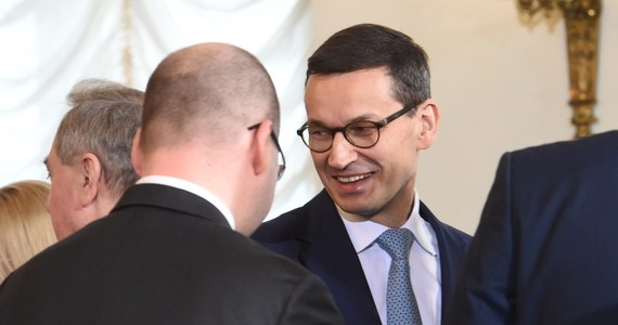 D​ziękuję tym, którzy pełnili do tej pory funkcje w rządzie; wykonali pracę bardzo dobrze - powiedział w Pałacu Prezydenckim premier Mateusz Morawiecki. Jak dodał, nowy rząd "nie jest rządem przeciwko komuś", a jego zadaniem jest budowa podmiotowej Polski w silnej Europie.