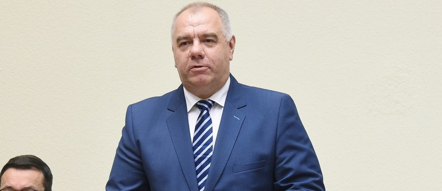 ​Jacek Sasin został szefem Komitetu Stałego Rady Ministrów - dowiedział się reporter RMF FM. Tym samym poseł PiS zastąpił na tym stanowisku Henryka Kowalczyka, który został powołany na ministra środowiska.