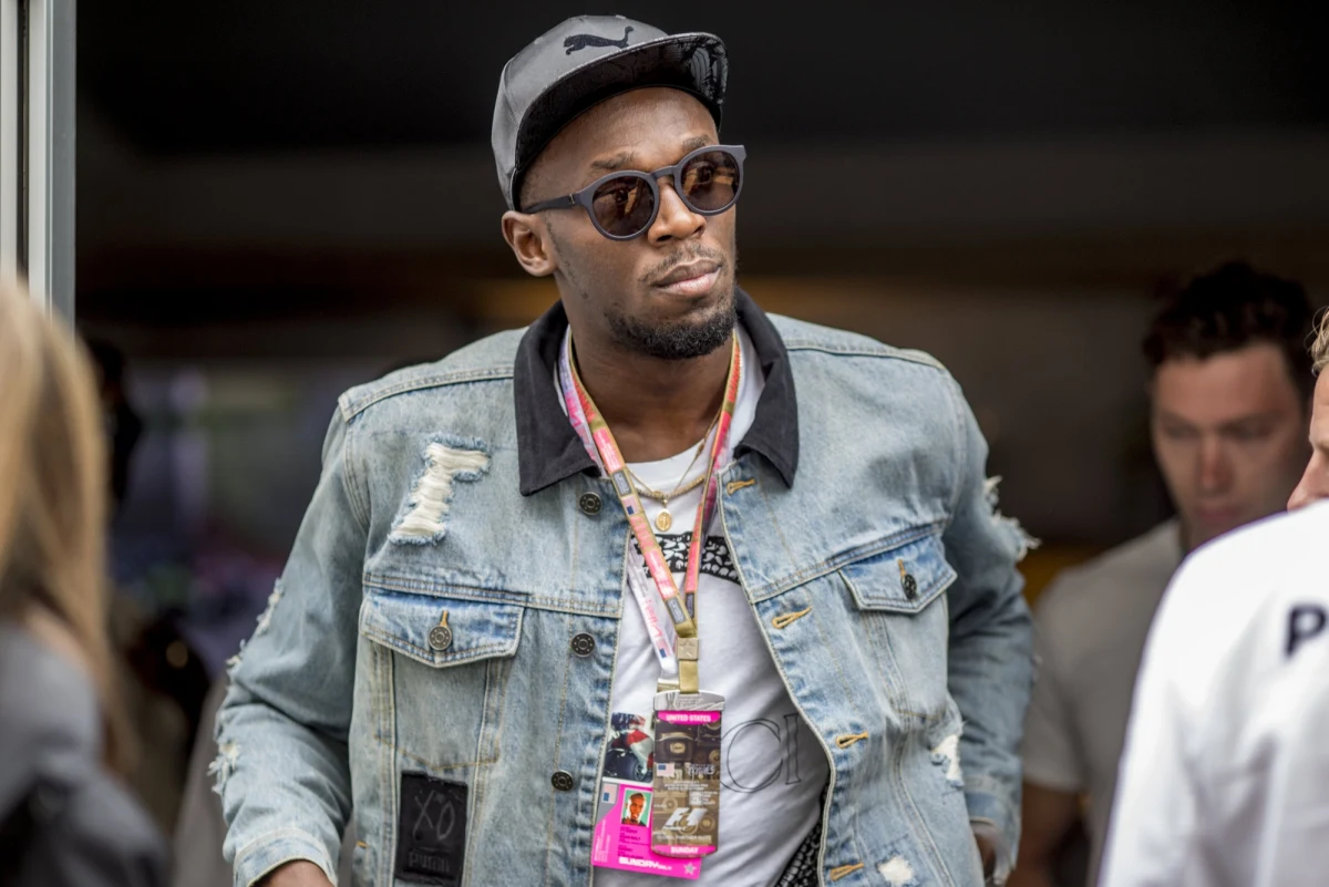 ​Najszybszy człowiek świata Usain Bolt w marcu przejdzie testy w piłkarskim zespole Borussii Dortmund. Jamajski sprinter po zakończeniu lekkoatletycznej kariery widzi siebie w roli skrzydłowego i chciałby podpisać kontrakt. Zawodnikiem BVB jest Łukasz Piszczek.