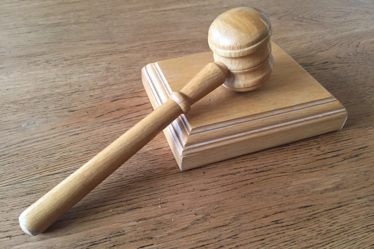 ​Polityka, który nie spełnił obietnic wyborczych, można nazwać “kłamcą, hipokrytą i nikczemnikiem"- orzekł włoski Sąd Najwyższy. Zajmował się sprawą byłego burmistrza z Sycylii, którego przeciwnicy polityczni rozwiesili plakaty z wyzwiskami pod jego adresem.