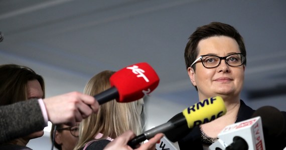 To błąd, że część posłów Nowoczesnej nie wzięła udziału w głosowaniu nad projektem komitetu "Ratujmy Kobiety 2017" - powiedziała szefowa Nowoczesnej Katarzyna Lubnauer. Jak dodała, będzie rozmawiała z posłami, który nie wzięli udziału w głosowaniu. Sejm zdecydował w środę, że obywatelski projekt komitetu "Ratujmy Kobiety 2017", zakładający liberalizację obowiązujących przepisów ws. aborcji, nie będzie procedowany. 10 posłów Nowoczesnej nie wzięło udziału w głosowaniu. 