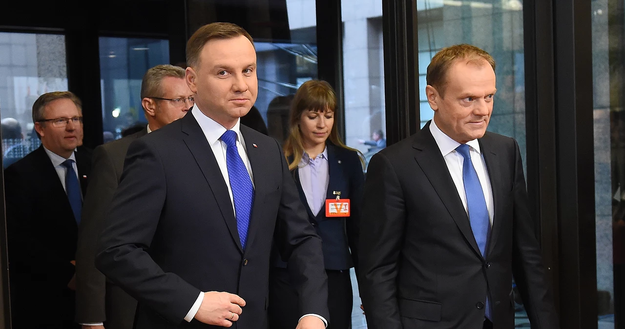 Andrzej Duda wciąż wyprzedza Donalda Tuska w sondażach poparcia