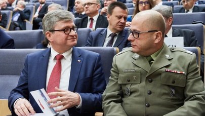 Generał Kraszewski okazją ministra Kamińskiego