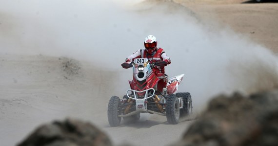 Rafał Sonik, który z powodu złamania kości podudzia wycofał się z Rajdu Dakar i przebywa w szpitalu w Limie, w najbliższych dniach wróci do Polski. W kraju czeka go operacja. "Ale na quadach będę mógł nadal jeździć. Już się nie mogę doczekać powrotu" - zapewnił.