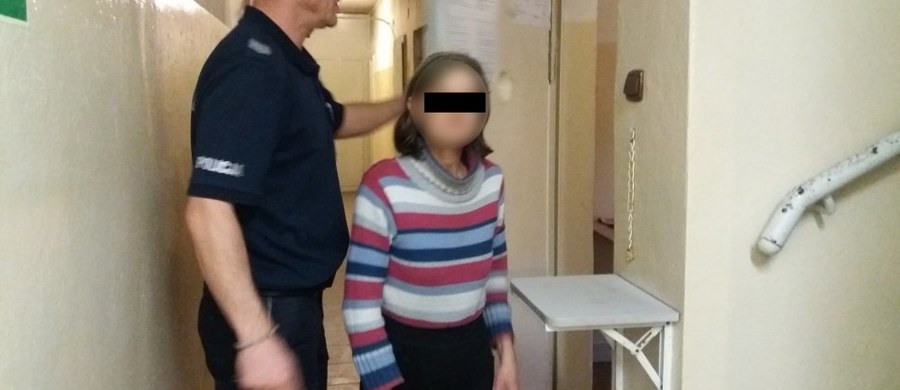 ​Rodzinny dramat w Zabrzu. 50-letnia kobieta podpaliła w mieszkaniu swojego 29-letniego syna. Mężczyzna leży w szpitalu, kobieta usłyszała zarzut usiłowania zabójstwa i na trzy miesiące trafiła do aresztu.