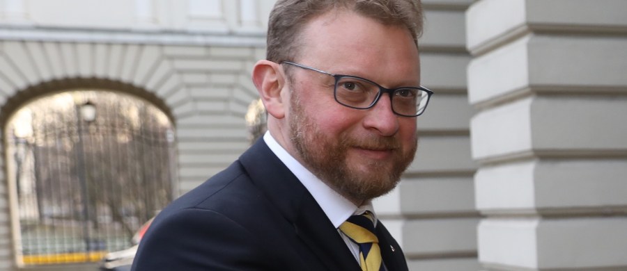 „Drodzy Rezydenci, dialog i spotkanie z Wami są dla mnie bardzo ważne. Proszę o kilka dni cierpliwości” - napisał na Twitterze minister zdrowia Łukasz Szumowski. Zakończenie protestu lekarzy to najważniejsze wyzwanie, które stoi przed następcą Konstantego Radziwiłła.