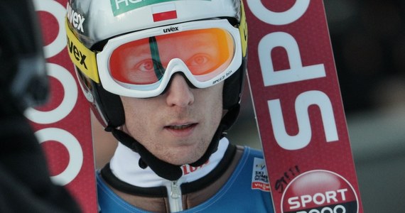 Stefan Hula zajął 16. - najwyższe spośród Polaków - miejsce w zawodach Pucharu Świata w skokach narciarskich na mamucim obiekcie w Bad Mitterndorf. Wygrał Norweg Andreas Stjernen, a prowadzenie w klasyfikacji generalnej PŚ utrzymał 23. w sobotę Kamil Stoch.