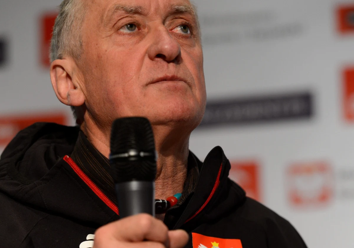 W najbliższych dniach ma nadejść w Karakorum bardzo silny wiatr. „Zapewne będziemy walczyć o utrzymanie bazy” - przewiduje kierownik narodowej wyprawy na niezdobyty zimą szczyt K2 (8611 m) Krzysztof Wielicki.