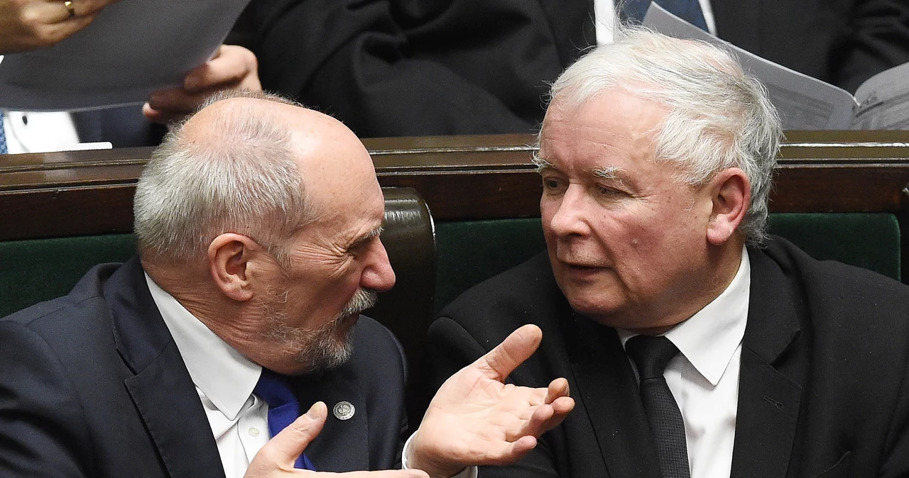 Antoni Macierewicz został szefem podkomisji smoleńskiej 