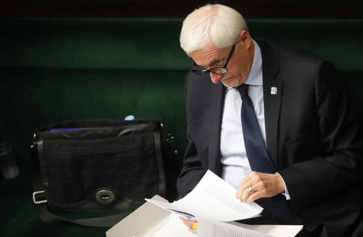 We wtorek wchodzą w życie przepisy nowej ustawy o Krajowej Radzie Sądownictwa. Od dziś również, Rada, nie ma przewodniczącego. Sędzia Dariusz Zawistowski zrezygnował ze stanowiska w proteście przeciwko - jak podkreślał - niekonstytucyjnym przepisom. 
