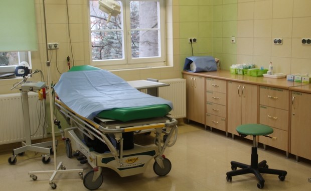 Władze Szpitala Uniwersyteckiego przy ulicy Kopernika w Krakowie rozważają likwidację pododdziału psychogeriatrii w klinice psychiatrii w obecnym kształcie. To jedna z niewielu tego typu placówek w Polsce.  