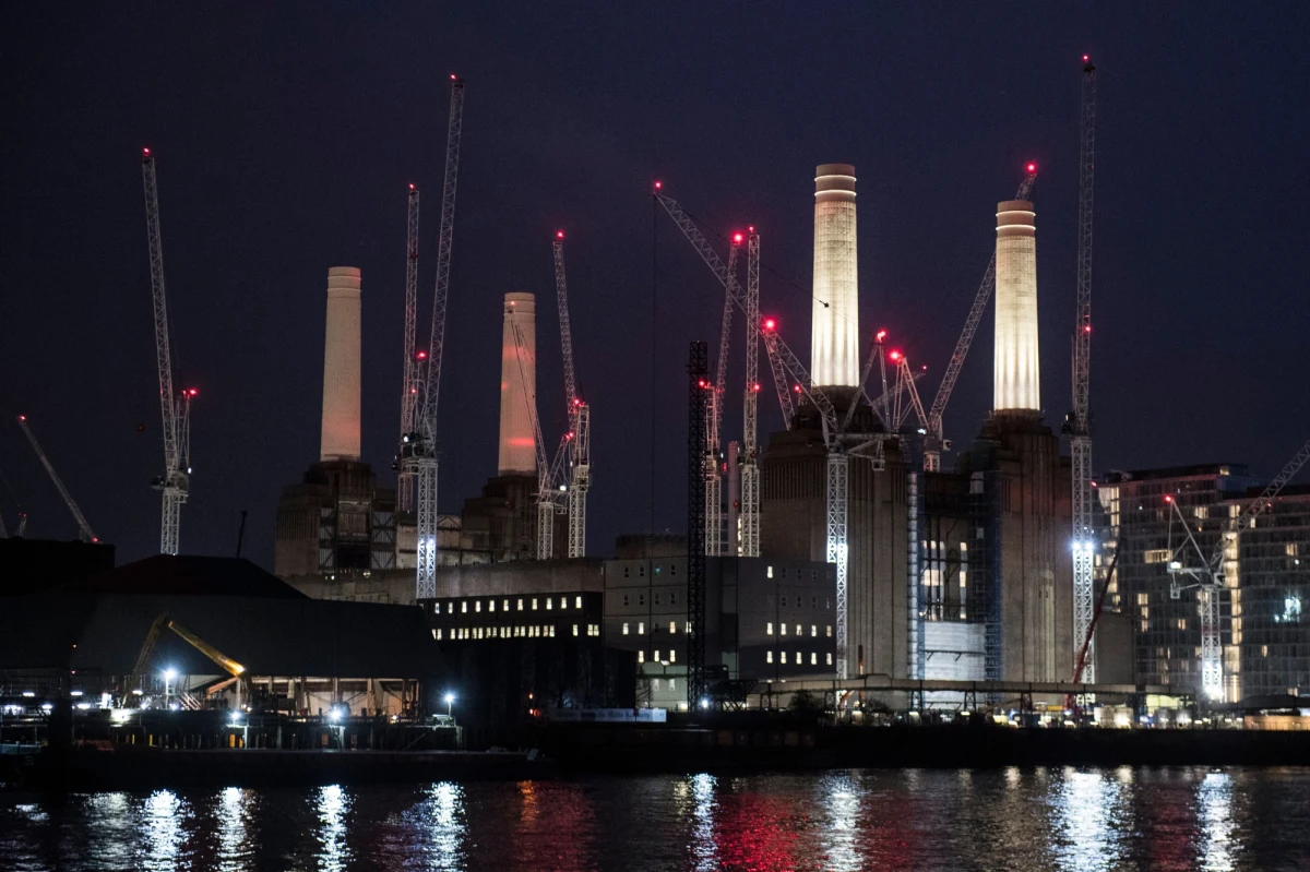 Była elektrownia w londyńskiej dzielnicy Battersea zostanie sprzedana malezyjskiej firmie PNB. Istnieją dwa powody, dla których fakt ten jest godny odnotowania. 