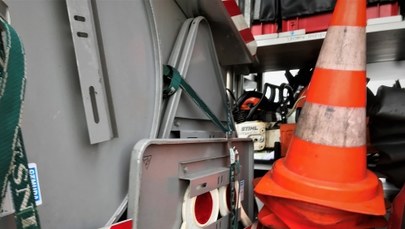 Dolnośląskie: Ciężarówka wojskowa zderzyła się z radiowozem