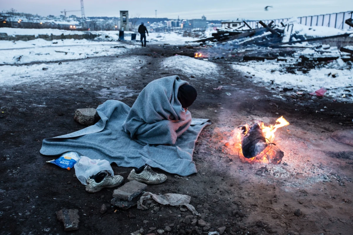 15 uchodźców z Syrii, w tym również dzieci, zamarzło na śmierć, gdy próbowało przedostać się przez górzystą granicę do Libanu - informuje portal BBC News. Ciała osób znaleziono w piątek, a dwa kolejne dzień później.