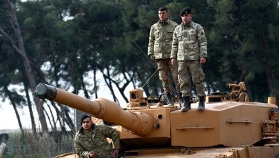 Premier Turcji: Armia wkroczyła do enklawy Afrin w Syrii. Kurdyjska milicja zaprzecza