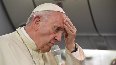 Papież przeprasza za swą wypowiedź. "Zraniła wiele ofiar pedofilii"