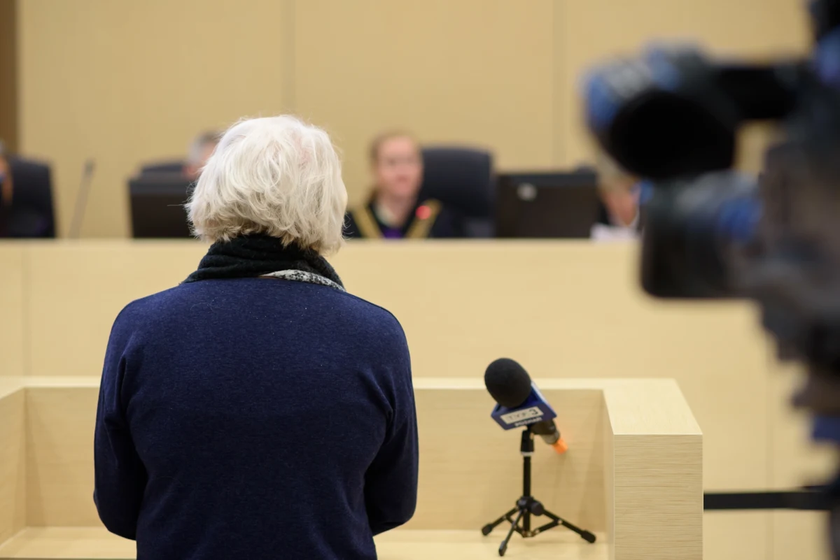 Kolejny świadek w procesie Adama Z., oskarżonego o zabójstwo Ewy Tylman twierdzi, że mężczyzna w dniu, kiedy zaginęła Tylman, nie był pijany, ale zdenerwowany. Przeczy to wersji Adama Z., który od początku procesu podkreślał, że tego dnia "urwał mu się film" i nic nie pamięta. Według prokuratury, 23 listopada 2015 roku Adam Z., zepchnął kobietę ze skarpy, a potem nieprzytomną wrzucił do wody. Za zabójstwo z zamiarem ewentualnym grozi mu do 25 lat więzienia lub dożywocie. Podczas rozprawy w lutym ubiegłego roku, sąd poinformował, o możliwości zmiany kwalifikacji czynu na nieudzielenie pomocy. Za to grozi z kolei do 3 lat więzienia. Od tego czasu Adam Z. jest na wolności.