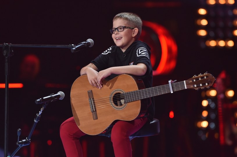 "The Voice Kids": 10-letni Antoni Karaś śpiewa, a trenerzy nie