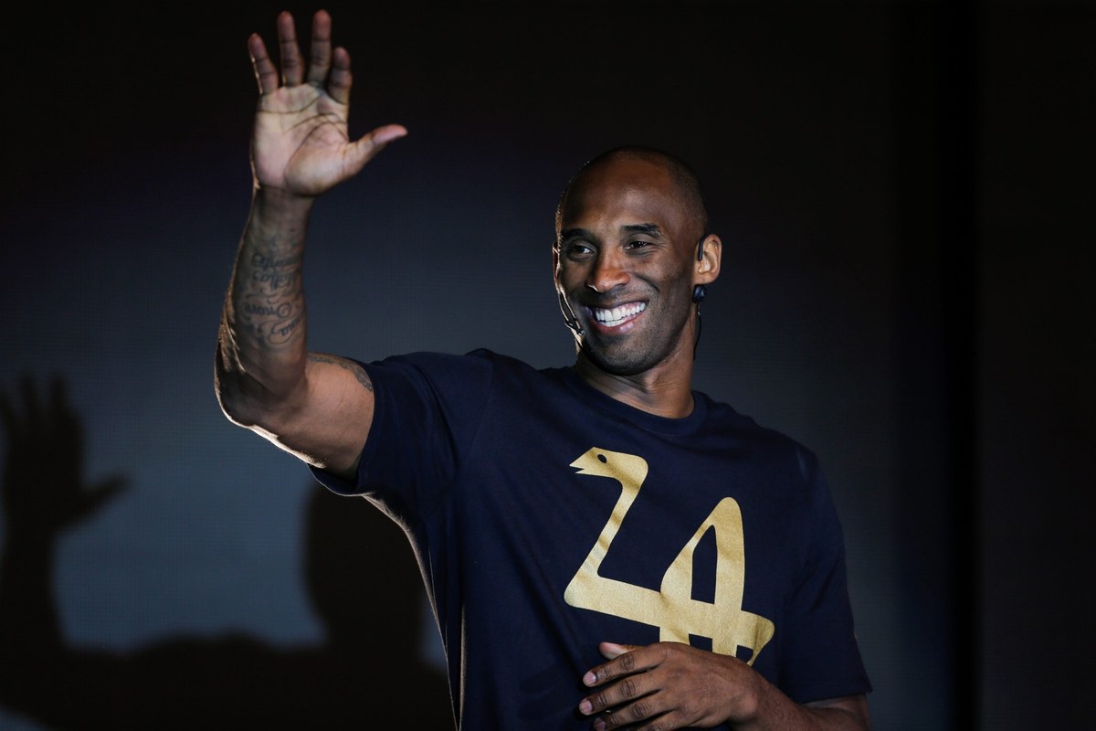 ​Film "Dear Basketball," którego bohaterem i współproducentem jest słynny koszykarz NBA Kobe Bryant, otrzymał pięć nominacji do Oscara w kategorii krótkometrażowych produkcji animowanych. Rozdanie nagród odbędzie się 4 marca podczas 90. gali Oscarów.