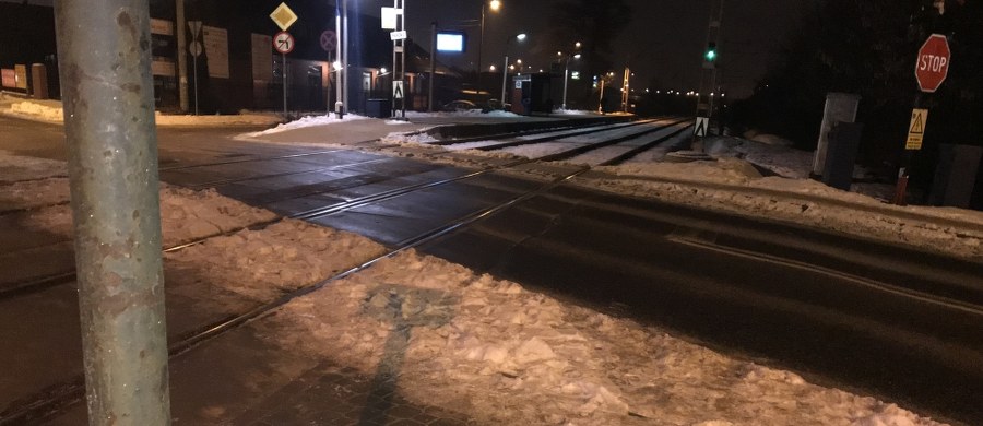 Utrudnienia czekają od dziś dojeżdżających do Warszawy. Do końca tygodnia drogowcy zamkną dla kierowców przejazd kolejowy Warszawskiej Kolei Dojazdowej w Michałowicach. To popularny dojazd do drogi wojewódzkiej 719 Warszawa-Żyrardów oraz drogi ekspresowej S8. 