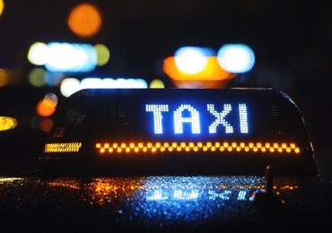 Pościg za taksówką we Wrocławiu. Kierowca zaatakował policjantów gazem pieprzowym