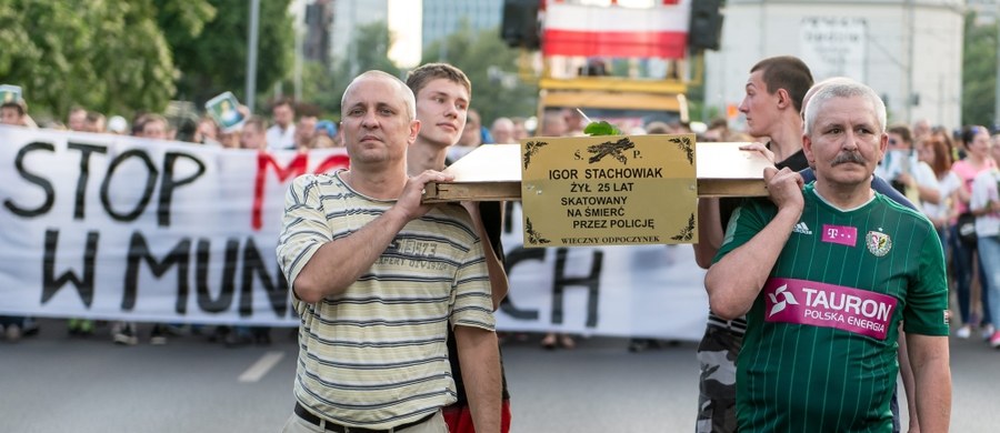 Śledztwo ws. śmierci Igora Stachowiaka znajduje się na końcowym etapie i powinno zakończyć się do końca lutego tego roku. Prokuratura postawiła zarzuty czterem osobom – powiedział na posiedzeniu sejmowej komisji Sebastian Chmielewski z Prokuratury Krajowej.