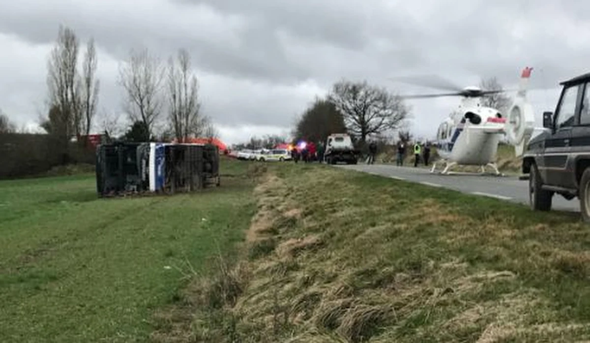 27 osób zostało rannych w wyniku wypadku autobusu szkolnego, do którego doszło w miejscowości Manciet na południowym zachodzie Francji - poinformowały lokalne władze. Trzech uczniów jest w ciężkim stanie.