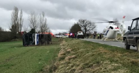 27 osób zostało rannych w wyniku wypadku autobusu szkolnego, do którego doszło w miejscowości Manciet na południowym zachodzie Francji - poinformowały lokalne władze. Trzech uczniów jest w ciężkim stanie.