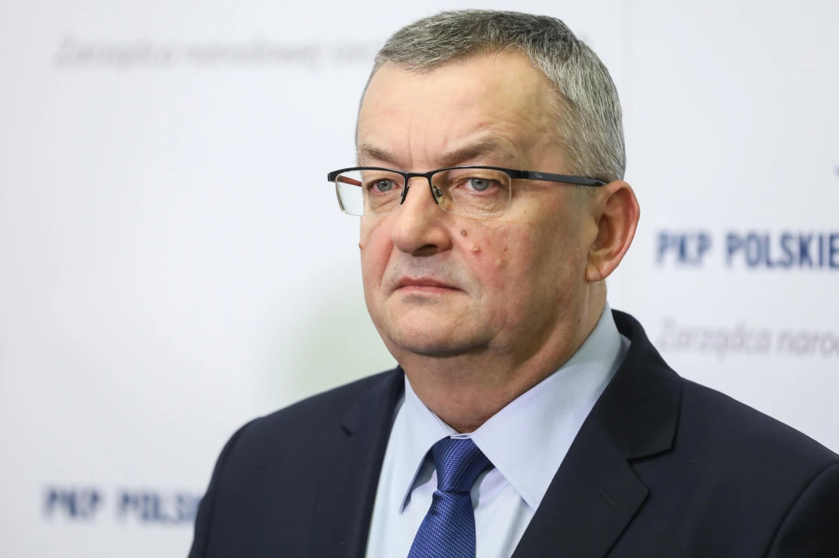 Komisja powołana w PKP Intercity przy udziale PKP Polskich Linii Kolejowych zbada uszkodzenia elementów podwozi w pociągach Pendolino. W jej pracach wezmą udział eksperci Państwowej Komisji Badania Wypadków Kolejowych - poinformował resort infrastruktury.