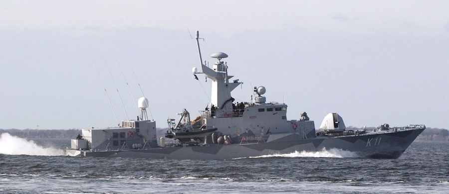 Z opinii biegłych nie wynika, by do śmierci polskiego żołnierza podczas przygotowań do manewrów wojskowych Northern Coasts 2017 w porcie w szwedzkiej Karlskronie, przyczyniły się osoby trzecie. Śledczy czekają na materiały od szwedzkiej policji - poinformował PAP prok. ppłk Rafał Fiertek.