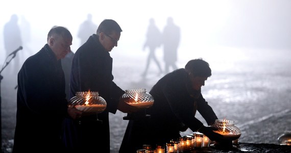 "W poniedziałek w kancelarii premiera odbędzie się spotkanie  w sprawie przyspieszenia działań, których efektem ma być dbałość o dobre imię Polski" – powiedział w TVP Info szef Kancelarii Premiera Michał Dworczyk.