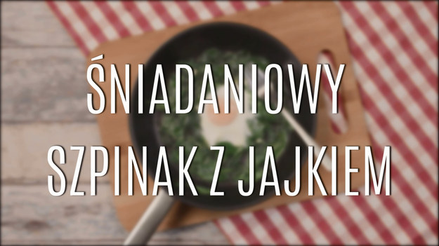 Masz ochotę na pożywne śniadanie? Usmaż szpinak z jajkiem. Ta potrawa szczególnie przypadnie do gustu wegetarianom. Śniadaniowy szpinak z jajkiem przyrządzisz błyskawicznie przed wyjściem do pracy. Dowiedz się, jak go doprawić, by stał się niezwykle aromatyczną potrawą. Przekonaj się, że jajko nie musi być nudne. Poznaj nową odsłonę śniadaniowego klasyka, dodając do niego szpinak!