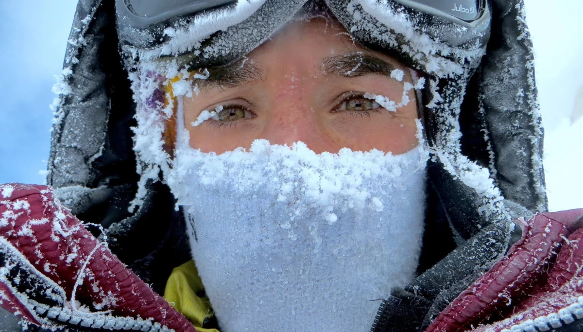 "Przygotowujemy powrót mojej żony do Francji, ale wymaga to dużo czasu" - powiedział w rozmowie z dziennikarzem RMF FM mąż Elisabeth Revol, francuskiej alpinistki uratowanej na Nanga Parbat przez polskich himalaistów. Podkreślił, że sytuacja, w której się znalazł, jest niczym w porównaniu do tego, co przeżywa żona Tomasza Mackiewicza.