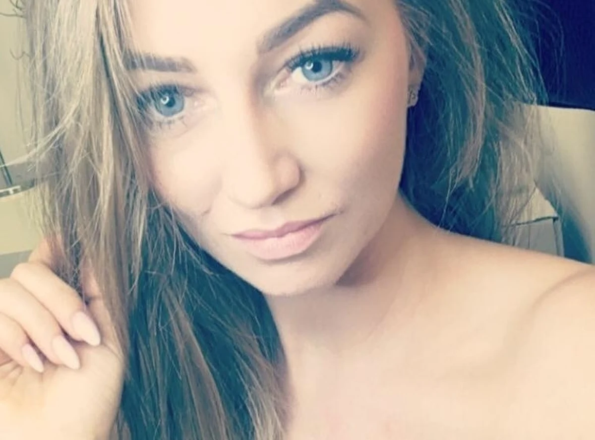 Prokuratura Okręgowa w Jeleniej Górze wydała nowy komunikat ws. śledztwa dot. śmierci Magdaleny Żuk. Młoda Polka zginęła w Egipcie w kwietniu 2017 r. Teraz śledczy zwrócili się do biegłych psychiatrów o wydanie opinii dot. zachowań kobiety. 