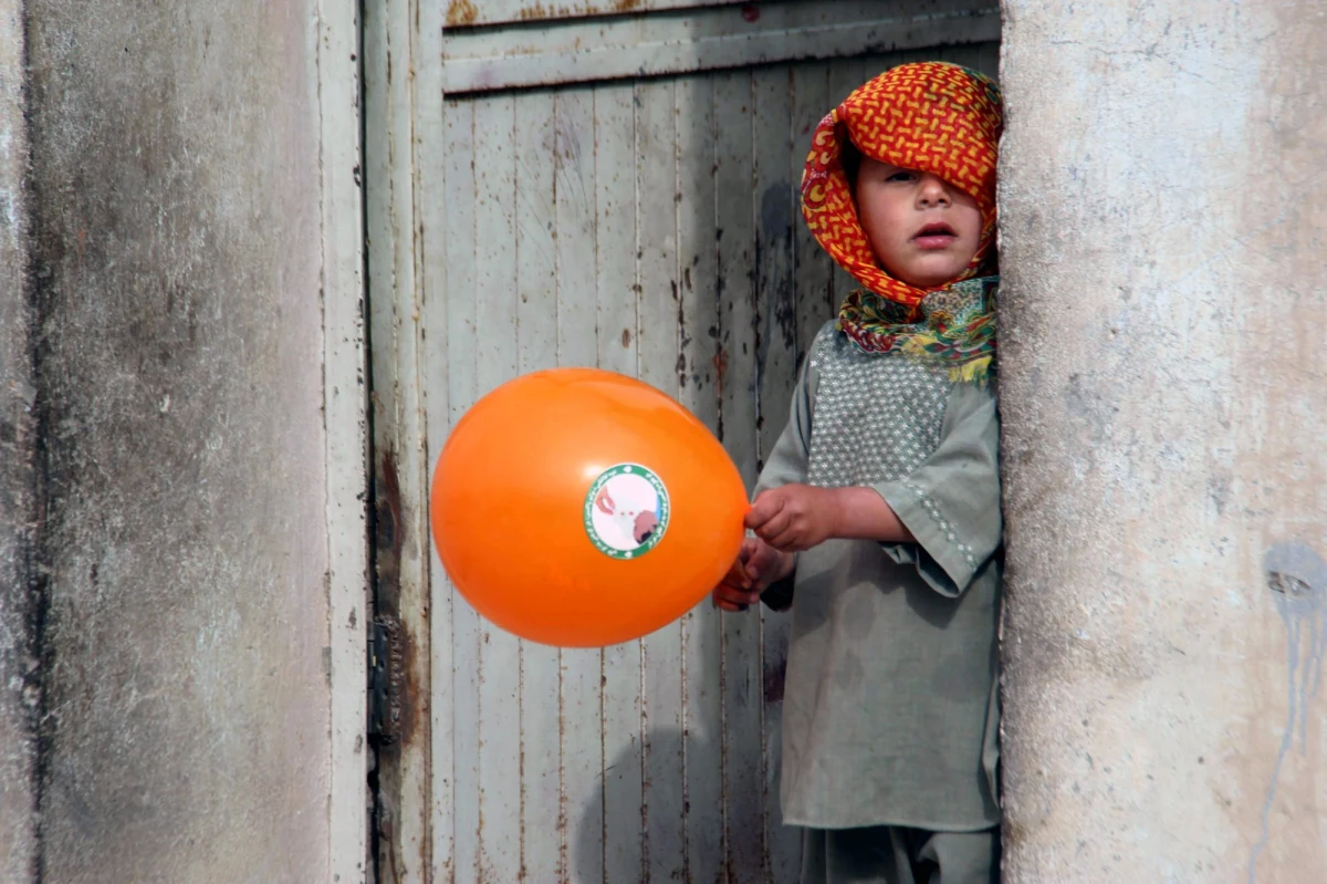 Świat staje się coraz bardziej niebezpiecznym miejscem dla wielu dzieci - alarmuje w najnowszym raporcie UNICEF. Organizacja apeluje o pomoc dla 48 milionów dzieci na świecie. 