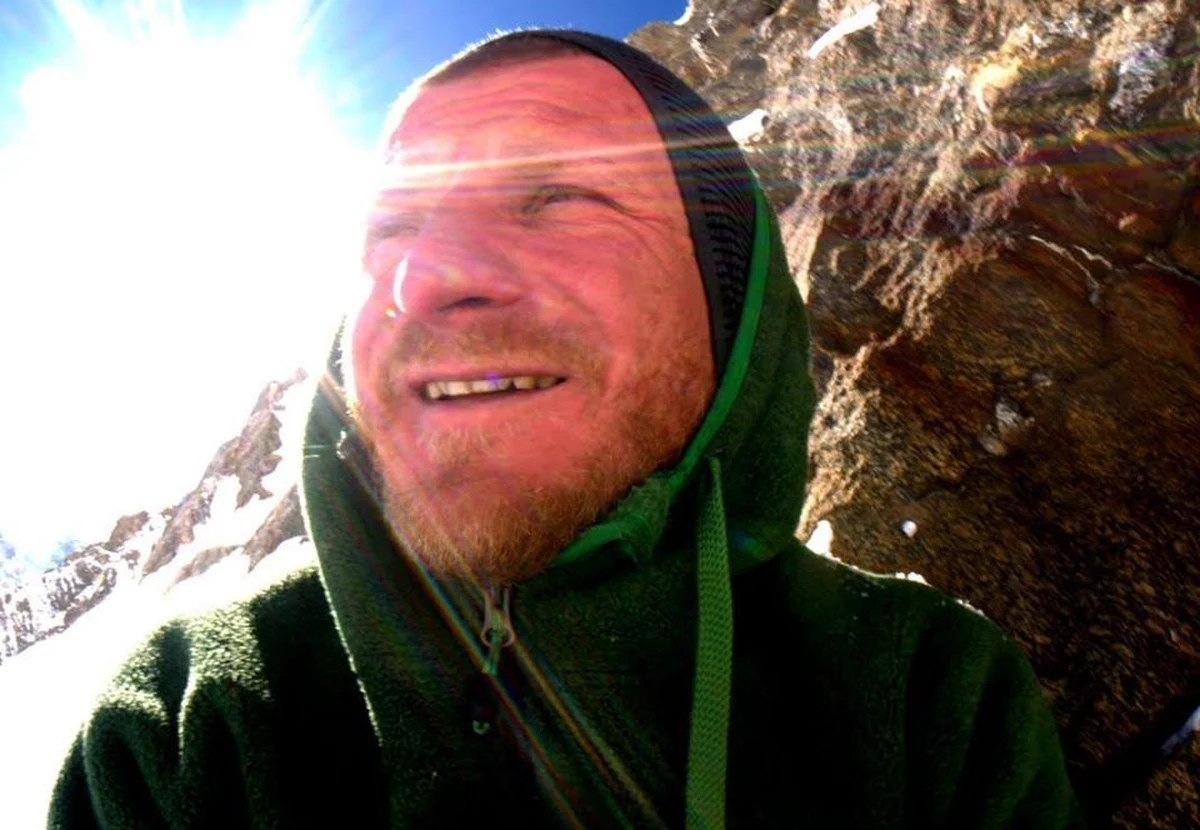 Wszystko wskazuje na to, że Elisabeth Revol i Tomasz Mackiewicz byli na szczycie Nanga Parbat (8126 m) - uważa instruktor Polskiego Związku Alpinizmu, biegły sądowy Bogusław Kowalski, który dokładnie przeanalizował przebieg wyprawy francusko-polskiej pary.