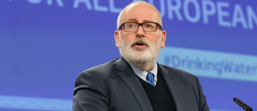 Obozy śmierci były nazistowskie, ale badanie historii i jej interpretację powinniśmy zostawić historykom - powiedział w czwartek w Brukseli wiceprzewodniczący KE Frans Timmermans.