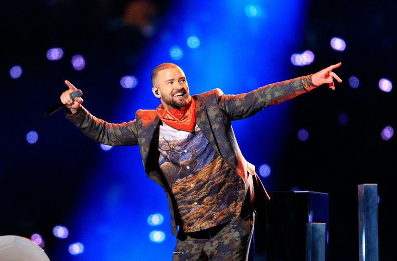 Tym razem obeszło się bez skandalu - Justin Timberlake po 14 latach powrócił jako muzyczna gwiazda koncertu w przerwie meczu Super Bowl.