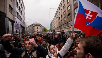 Wyszehradzki dzwonek alarmowy. Młodzi tęskną za autorytarnymi rządami 