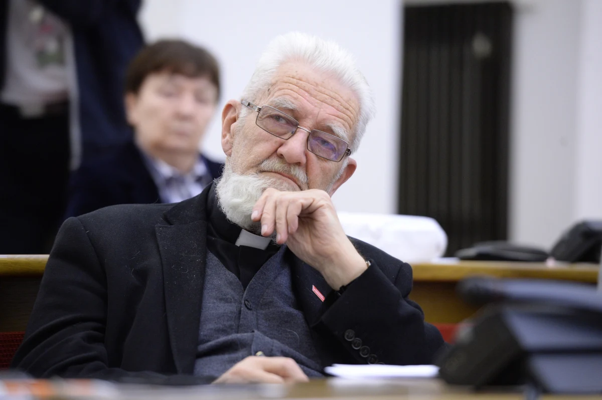 Gościem środowych "Rozmów o Człowieku" będzie ksiądz Adam Boniecki. Na spotkanie zapraszamy 7 lutego do Polskiej Akademii Umiejętności przy ulicy Sławkowskiej 17 w Krakowie. "Rozmowy" to cykl spotkań z uczonymi, filozofami, lekarzami i artystami. 