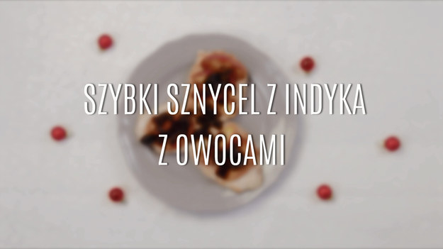 Co powiesz na sznycel w wersji na słodko? Choć może to brzmieć dziwnie, szybki sznycel z owocami to prawdziwy hit! Owoce łamią wytrawny smak mięsa, przez co sznycel nabiera zupełnie innego smaku. Danie przygotujesz szybko i bez większego trudu. Doskonale sprawdzi się w roli lekkiego obiadu.