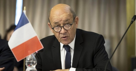 Nowelizacja ustawy o polskim IPN jest "niewłaściwa" i "godna potępienia" - oświadczył w środę minister spraw zagranicznych Francji Jean-Yves Le Drian w telewizji BFMTV.