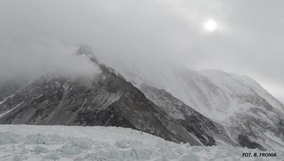 Wyprawa na K2. Wyszło słońce, kolejny zespół wyruszył z bazy 