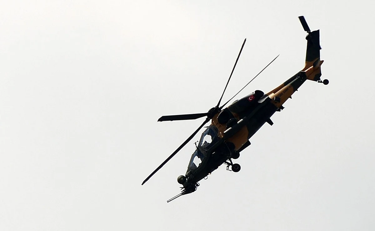 Turecki śmigłowiec bojowy ATAK rozbił się w trakcie działań przeciwko milicjom kurdyjskim w graniczącym z Turcją okręgu Afrin na północnym zachodzie Syrii. Obaj członkowie załogi zginęli - poinformował turecki premier Binali Yildirim.