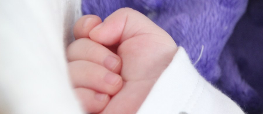 Brutalne morderstwo w Mikołajowie na Ukrainie. 30-latka urodziła dziecka na balkonie, zamordowała je, po czym wyrzuciła do kosza na śmieci.