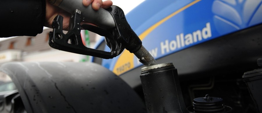 W nadchodzącym tygodniu na rządowej agendzie znajdą się przepisy, dotyczące niekaralności osób pracujących w sektorze bankowym. Kierowcy na stacjach nadal będą tankować więcej za mniej, a światowe parkiety spróbują odzyskać oddech po giełdowej karuzeli, jaką zafundowało im Wall Street.