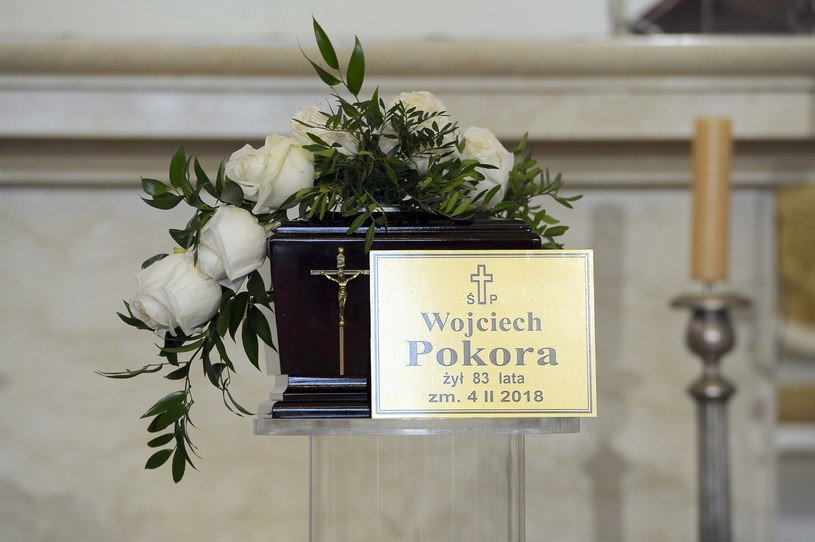 Wojciech Pokora został pochowany w sobotę, 10 lutego, na Cmentarzu Bohaterów Bitwy Warszawskiej 1920 r. w Radzyminie. "Odszedł twórca powszechnie lubiany i podziwiany, ujmujący skromnością i dystansem wobec siebie" - napisał w liście prezydent Andrzej Duda.