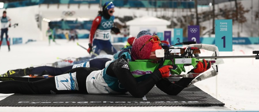 ​Laura Dahlmeier zdobyła w Pjongczangu drugi złoty medal olimpijski. Po triumfie w sobotę w sprincie na 7,5 km, Niemka wygrała także bieg na dochodzenie na 10 km. Najlepsza z Polek Weronika Nowakowska uplasowała się na 30. pozycji.