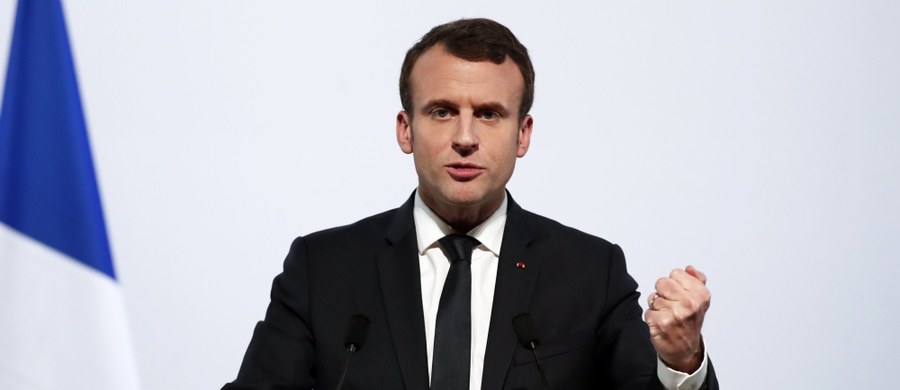 Prezydent Emmanuel Macron powiedział, że Francja "uderzy w cele w Syrii", jeśli broń chemiczna zostanie użyta przeciwko ludności cywilnej w tym kraju. Zaznaczył, że na razie Paryż nie ma dowodów na takie ataki.